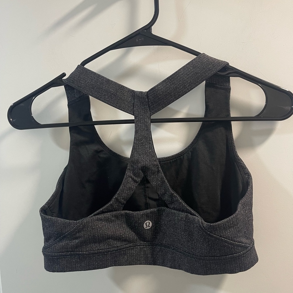 Lululemon Women's Black Sports Bra Size 8 Good Condition - Picture 3 of 5